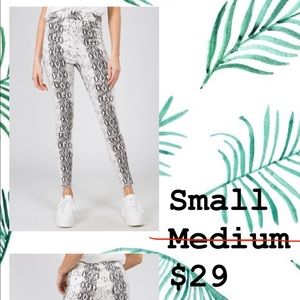 BOUTIQUE CLOTHES WHOLESALE COST Pants